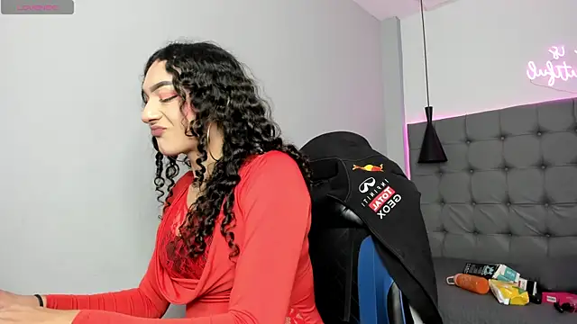 scarletcherry18 online show from June 2, 2026, 4:56 am
