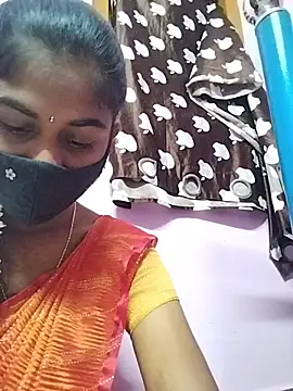 Tamil Hot RoyalQueen online show from April 18, 2026, 3:14 pm