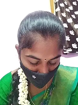 Tamil Hot RoyalQueen online show from April 6, 2026, 5:03 pm