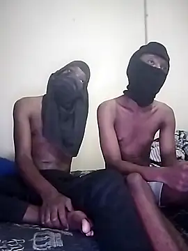 FINEBABYWOLF online show from April 29, 2026, 8:59 pm