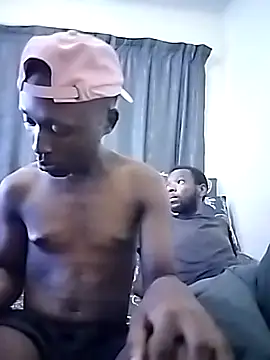 Snapshot of FINEBABYWOLF chatting on March 12, 2026, 8:35 pm FINEBABYWOLF online show from March 12, 2026, 8:35 pm