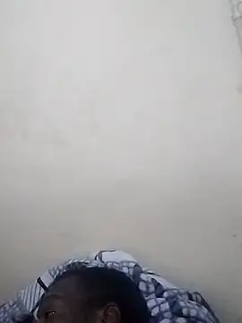 FINEBABYWOLF online show from June 29, 2026, 7:57 pm