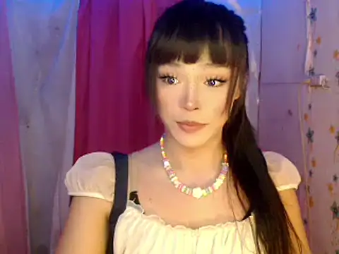 Snapshot of mariadeluxe chatting on April 17, 2026, 10:40 am mariadeluxe online show from April 17, 2026, 10:40 am