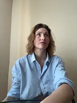 Snapshot of _Crystal_2 chatting on February 21, 2026, 3:14 pm Crystal 2 online show from February 21, 2026, 3:14 pm