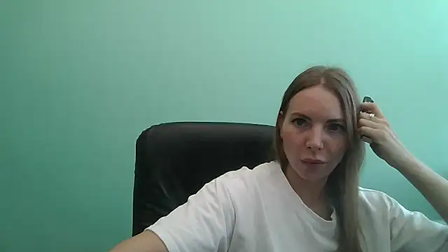 Snapshot of Valyssa chatting on June 23, 2026, 8:45 am Valyssa online show from June 23, 2026, 8:45 am