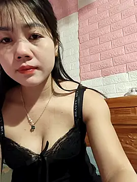 Ngocmai lazdy online show from February 23, 2026, 1:40 am