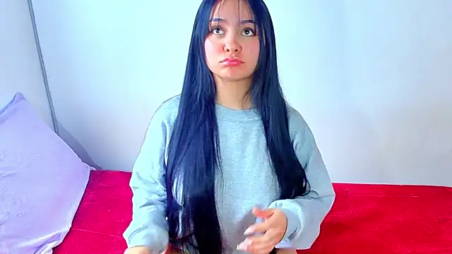 Snapshot of Anniecute__ chatting on July 1, 2026, 4:51 pm Anniecute online show from July 1, 2026, 4:51 pm