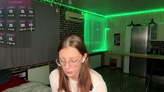 Snapshot of ChrisAmott chatting on February 27, 2026, 4:07 pm ChrisAmott online show from February 27, 2026, 4:07 pm