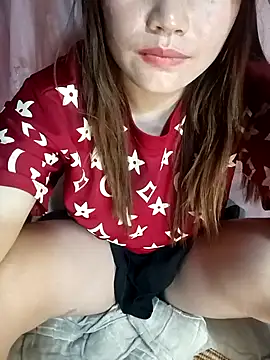 natra0033 online show from April 18, 2026, 2:52 pm