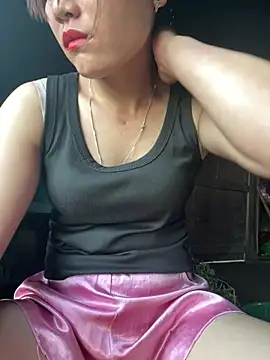 Snapshot of natra0033 chatting on July 2, 2026, 11:22 pm natra0033 online show from July 2, 2026, 11:22 pm