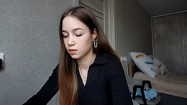 SherrylMaler online show from February 11, 2026, 4:34 am