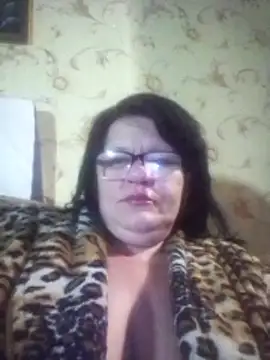 NysiOlsen online show from February 28, 2026, 8:52 pm