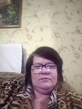 NysiOlsen online show from February 9, 2026, 5:33 pm