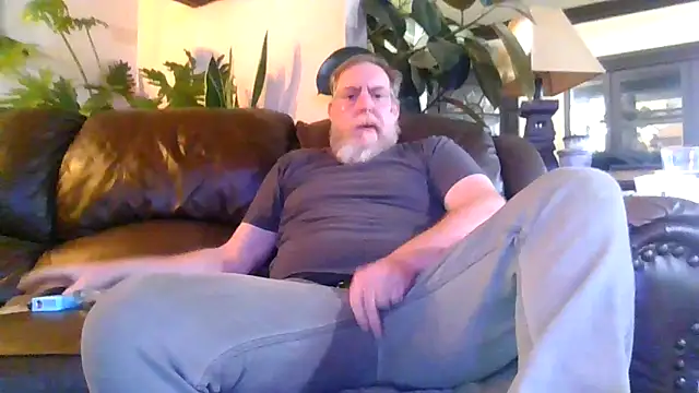 Snapshot of Moeblick chatting on February 28, 2026, 5:45 pm Moeblick online show from February 28, 2026, 5:45 pm