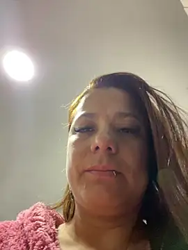 Pretty  Milf online show from April 12, 2026, 10:18 am