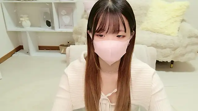 Snapshot of NOA_cha chatting on April 17, 2026, 5:05 pm NOA cha online show from April 17, 2026, 5:05 pm