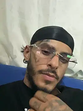 Snapshot of liyamjunior chatting on June 3, 2026, 2:12 am liyamjunior online show from June 3, 2026, 2:12 am