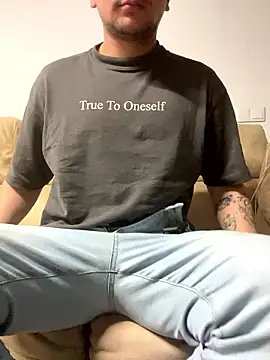 Snapshot of Jash345 chatting on January 13, 2026, 2:04 am Jash345 online show from January 13, 2026, 2:04 am