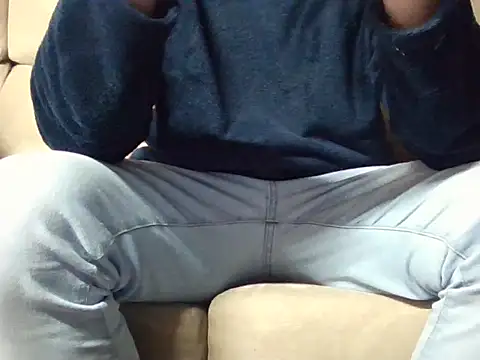 Snapshot of Jash345 chatting on February 9, 2026, 10:52 pm Jash345 online show from February 9, 2026, 10:52 pm