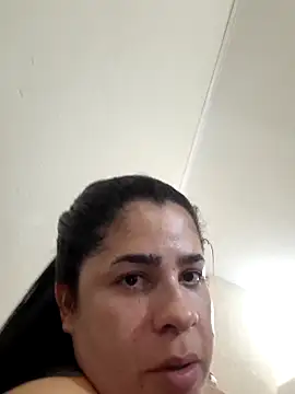 Neveencantada00 online show from January 16, 2026, 11:53 pm