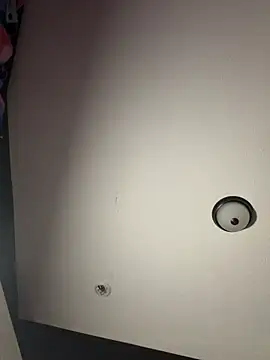 tastemecaroline online show from April 19, 2026, 12:39 pm