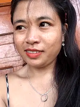 miumiu sexy2x online show from April 6, 2026, 3:02 am