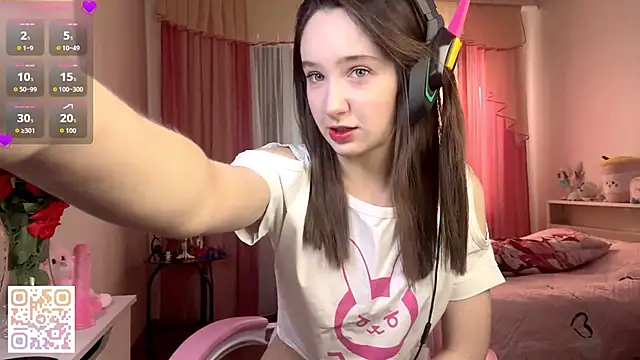 MarcelaBlas online show from May 21, 2026, 2:03 pm