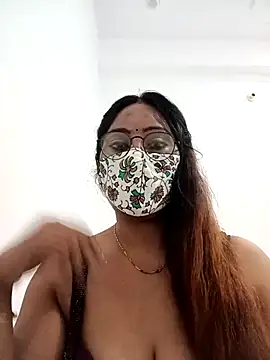 Your-Sasha7 online show from February 18, 2026, 5:27 am