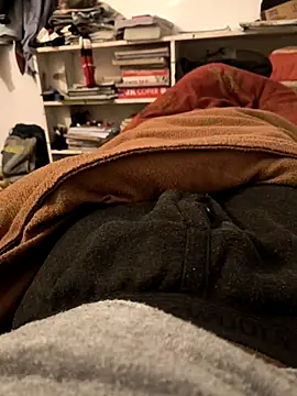 Hottlund6 online show from January 14, 2026, 4:32 pm