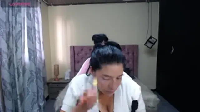 keileen luna online show from April 20, 2026, 8:21 pm