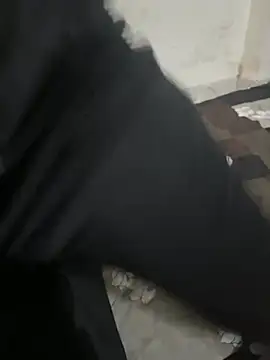 yourdollyy online show from April 8, 2026, 10:50 am