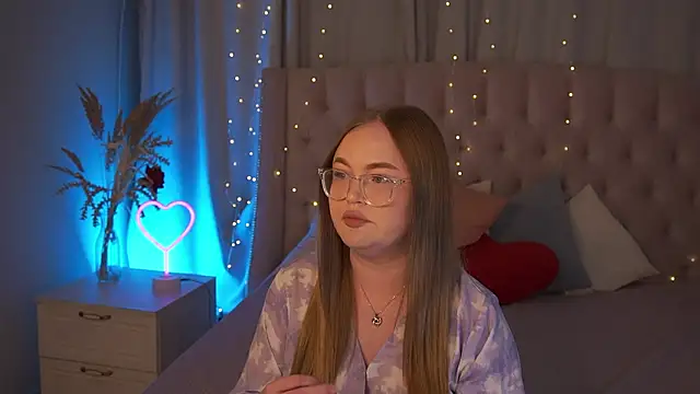 FeliciaLorne online show from January 17, 2026, 3:26 pm