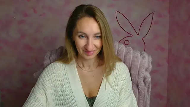 Diana Sweeet  online show from April 21, 2026, 5:25 am