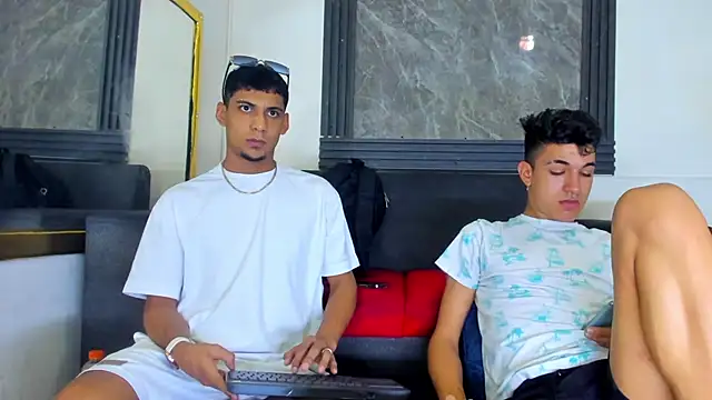 ALEX KEITH26 online show from March 20, 2026, 7:48 pm