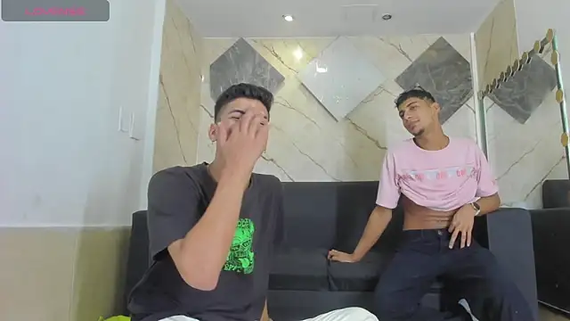 ALEX KEITH26 online show from March 17, 2026, 4:43 pm