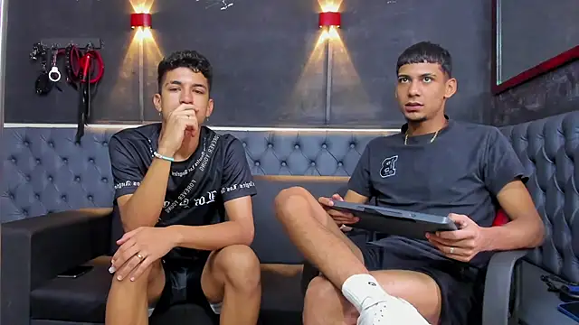 ALEX KEITH26 online show from April 5, 2026, 12:23 pm