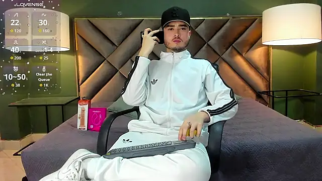 Salvattore Muller online show from February 22, 2026, 5:32 am