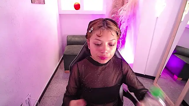 melodyy as online show from February 14, 2026, 12:16 pm