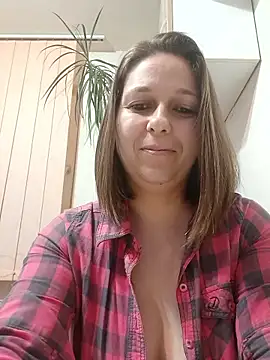 AdaJoy online show from January 18, 2026, 8:56 pm