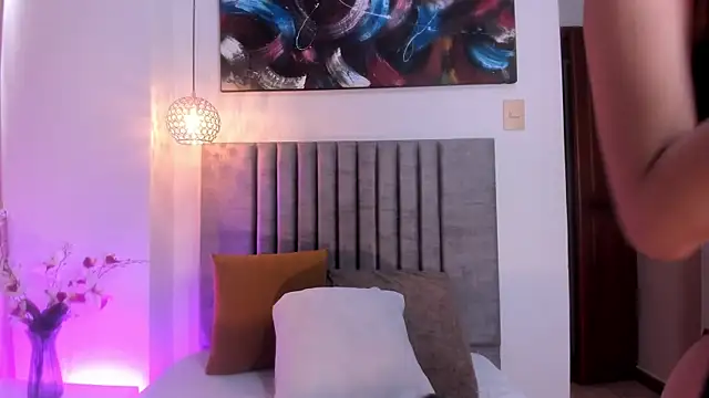 TessaMonroee online show from March 24, 2026, 6:19 pm