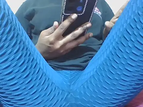 Littlemistress24 online show from February 24, 2026, 6:09 pm