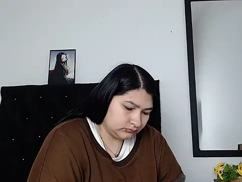 LauraHorny69 online show from March 18, 2026, 1:13 pm