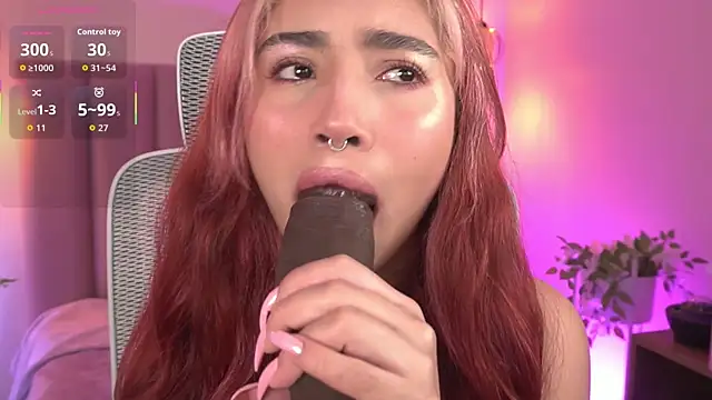 Dakota velvet  online show from April 20, 2026, 12:08 pm