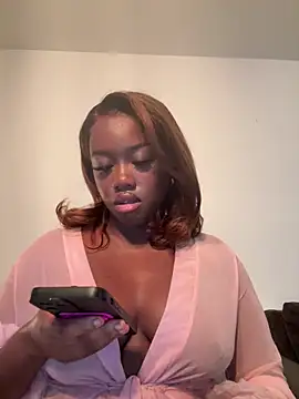 icelyne 2001 online show from April 19, 2026, 6:43 pm