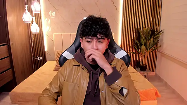 Christopher Monroe  online show from January 16, 2026, 3:21 am