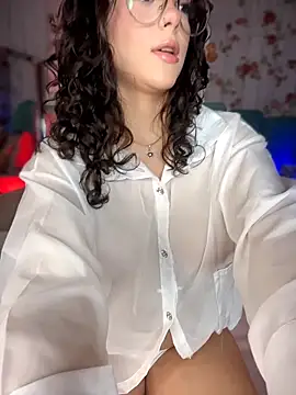 TeaseDollXXX online show from April 16, 2026, 10:01 pm