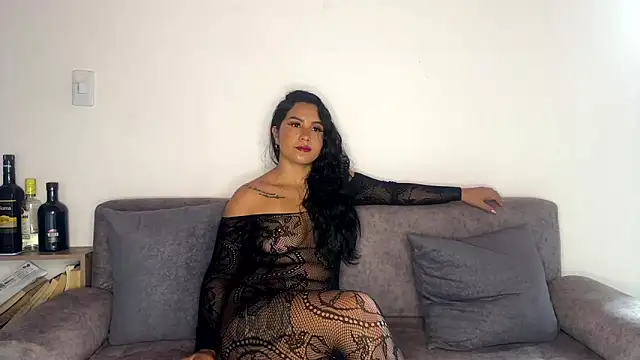 selenaln online show from May 28, 2026, 6:25 pm