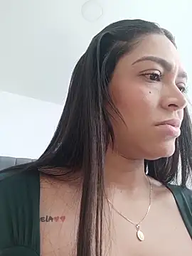 Ina Jody  online show from April 2, 2026, 8:04 pm