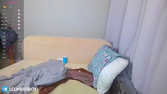 LeonBoykisser online show from April 1, 2026, 1:41 pm