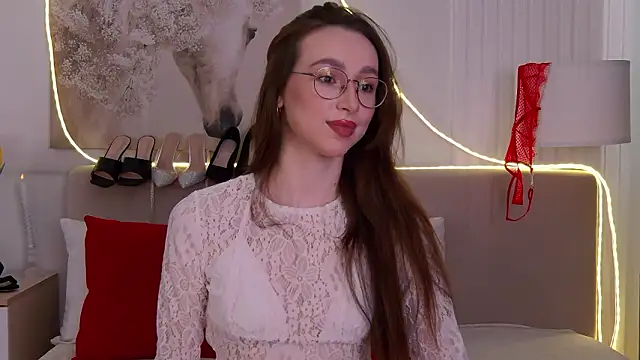 Emily Simon online show from March 12, 2026, 5:13 am